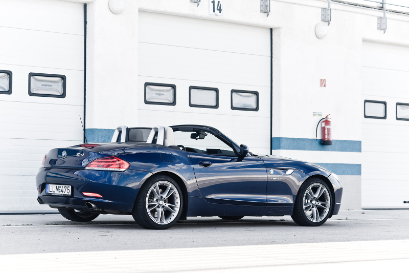 Illustration for article titled Trackside With the New BMW Z4